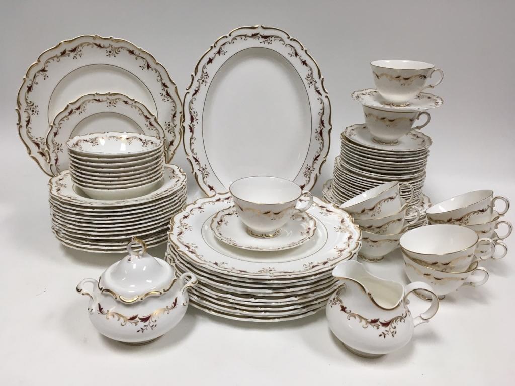 VTG ROYAL DOULTON STRAUBOURG CHINA SET 80 PIECES (1 of 5)