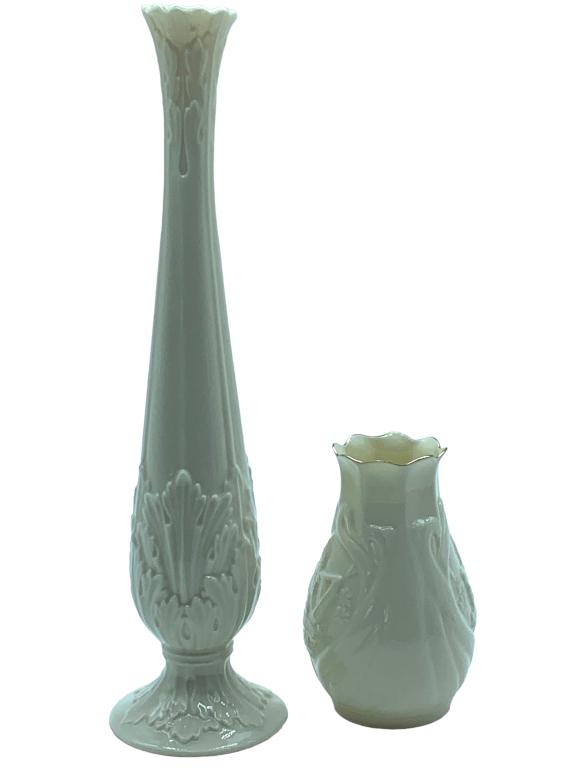 COLLECTION OF FINE PORCELAIN BUD VASES (2) (1 of 5)
