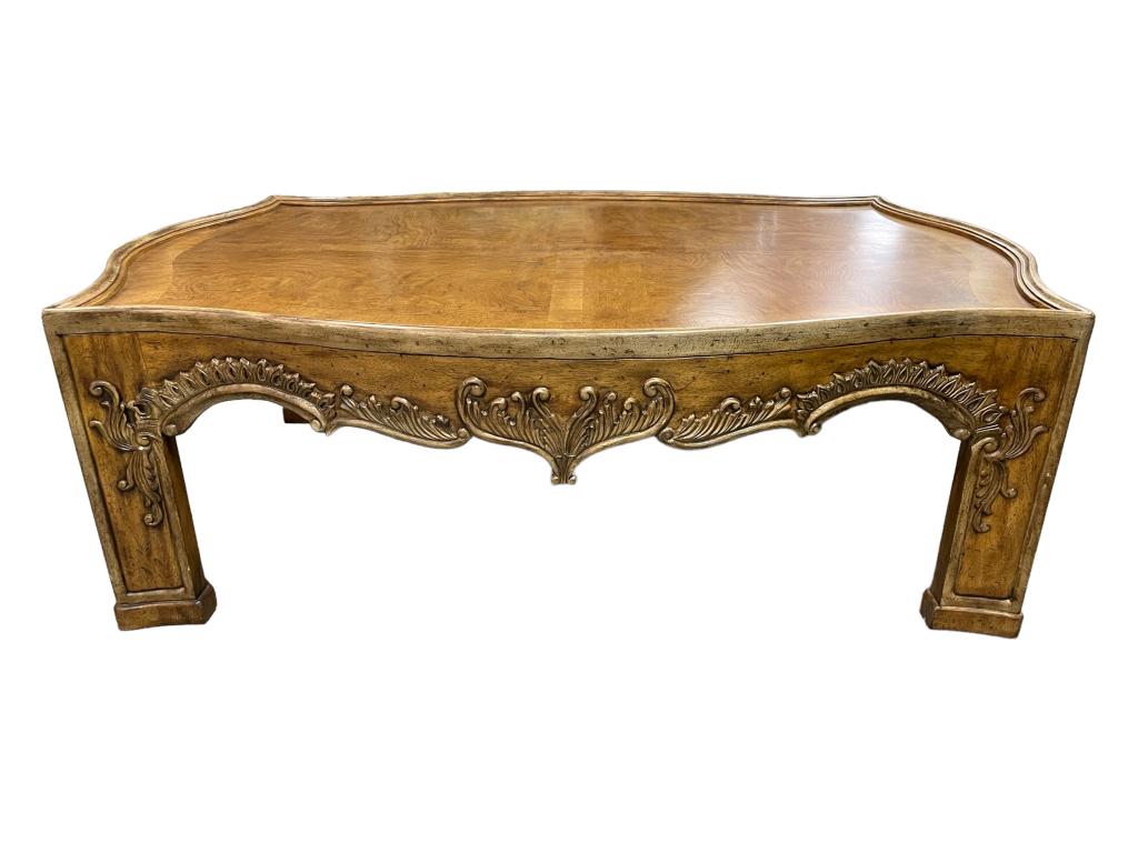 LARGE REGENCY STYLE CARVED WOOD COFFEE TABLE 64.5" (1 of 10)
