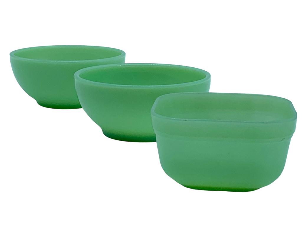 ANCHOR HOCKING JADITE FIRE KING OVENWARE SET (1 of 7)