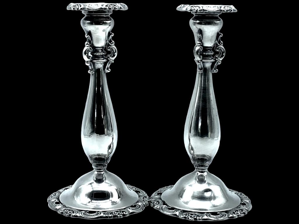 VTG WALLACE SILVER PLATED CANDLESTICK HOLDERS (2) (1 of 5)
