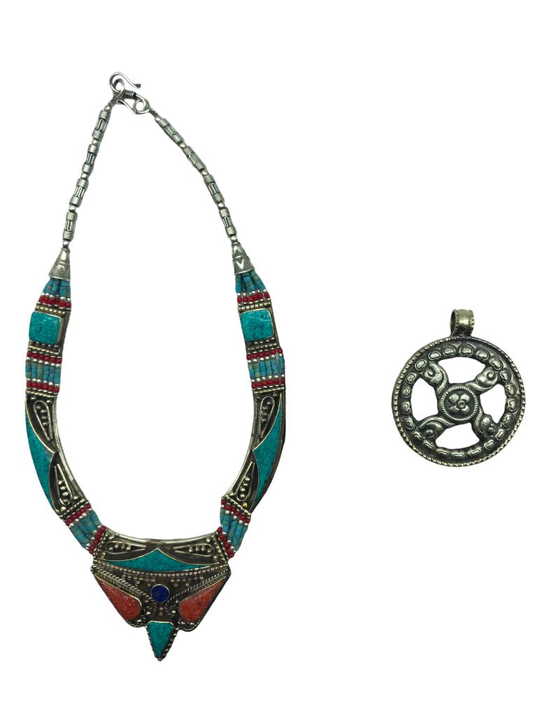 VTG TIBETAN TURQUOISE JEWELRY: VTG TIBETAN TURQUOISE JEWELRY- 9" NECKLACE - 2" PENDANT