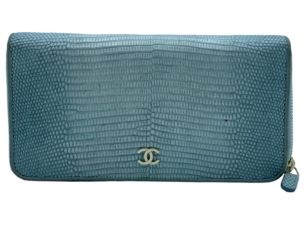 CHANEL CC LIGHT BLUE ZIP AROUND WALLET (1 of 4)