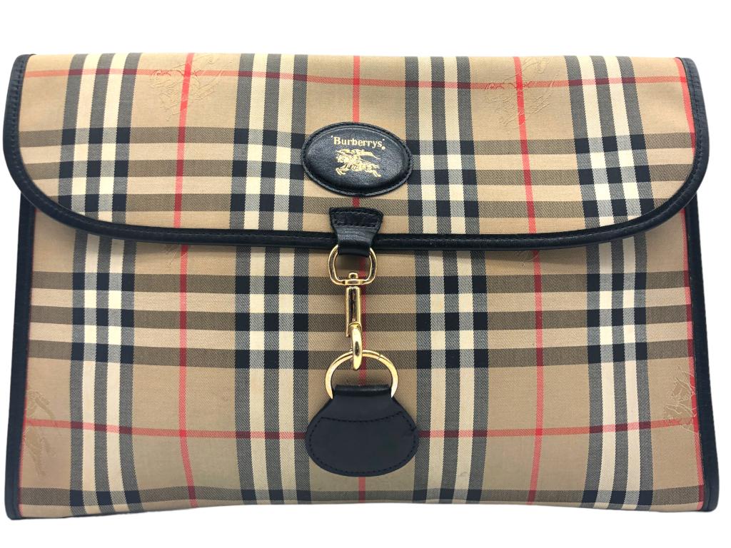 BURBERRY VINTAGE FLAP CLUTCH (1 of 5)