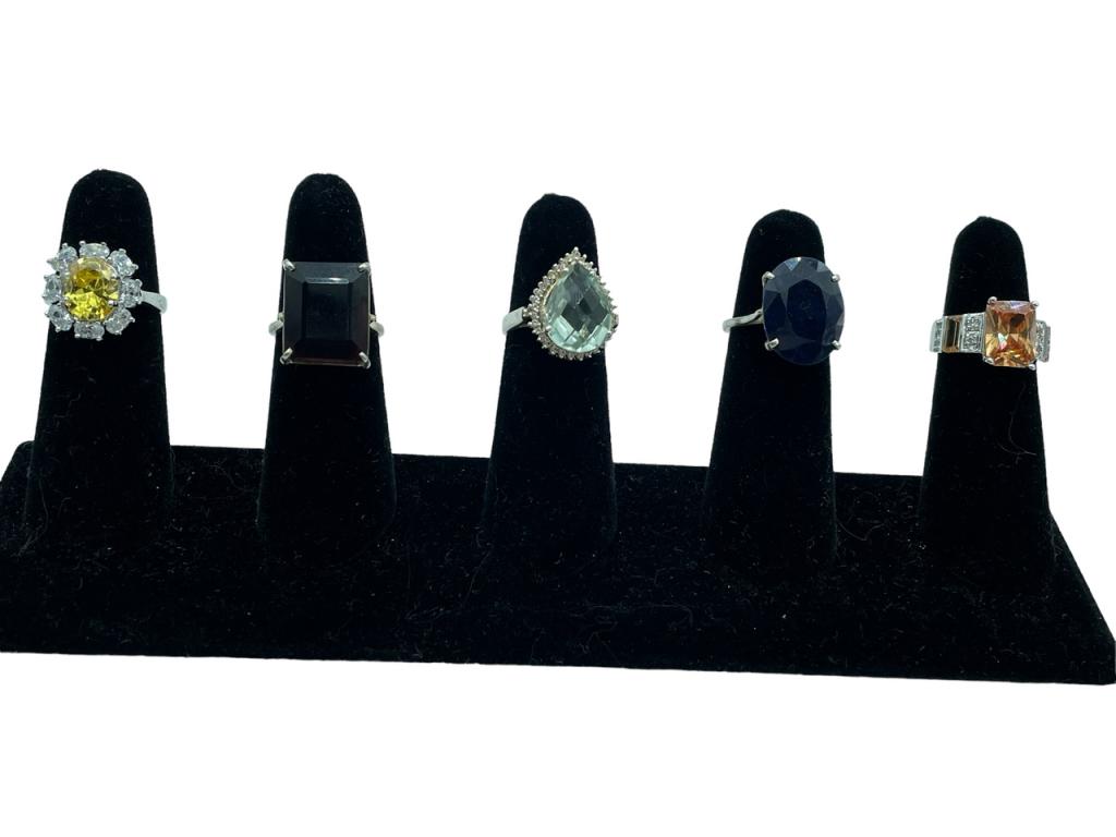 VINTAGE LOT OF STERLING SILVER AND SAPPHIRE RINGS (1 of 2)