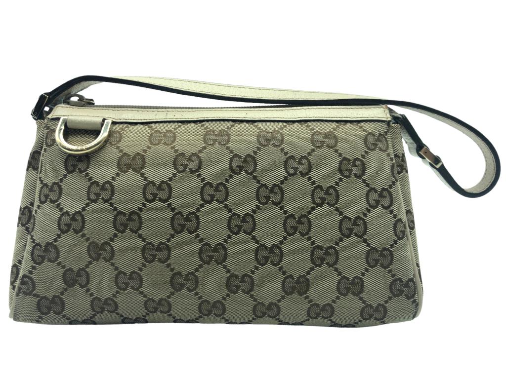 GUCCI BEIGE/ IVORY  ACCESSORY POUCH (1 of 5)