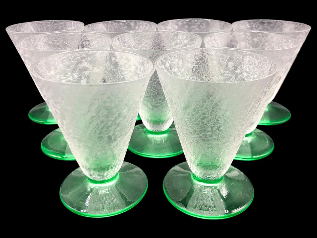 9 VTG CRACKLE GLASSES (1 of 3)