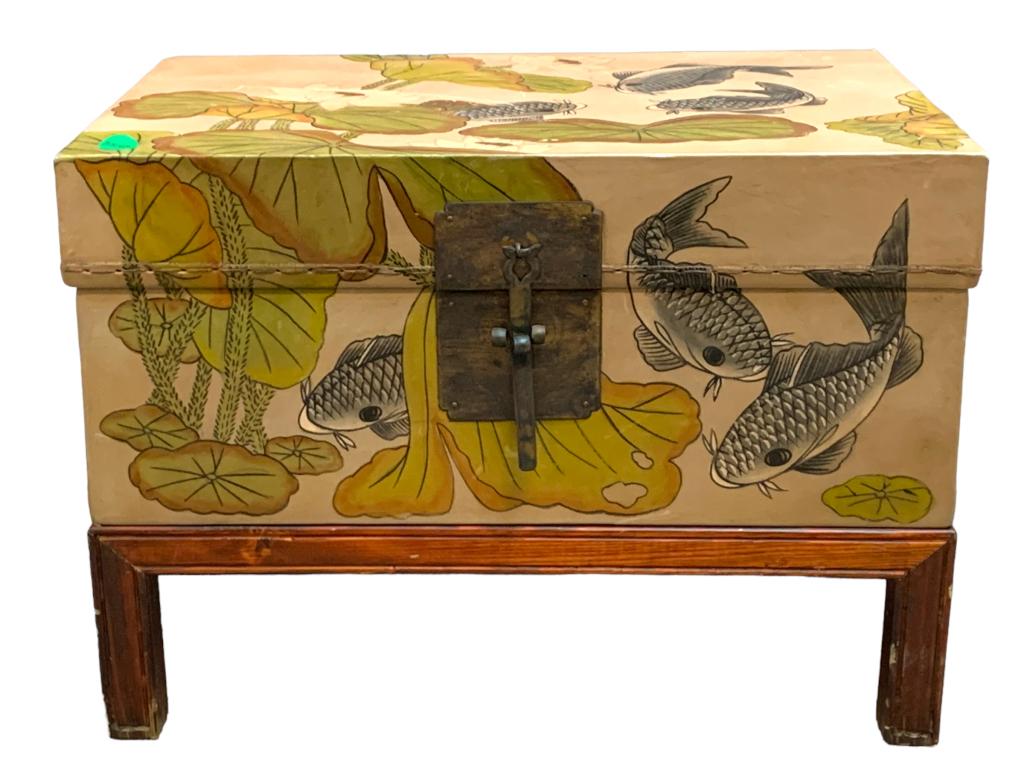 VTG ORNATE KOI FISH CHEST ON WOOD STAND: -VTG ORNATE KOI FISH CHEST ON WOOD STAND -SIZE: 12" X 17" X 12" JR 01/24