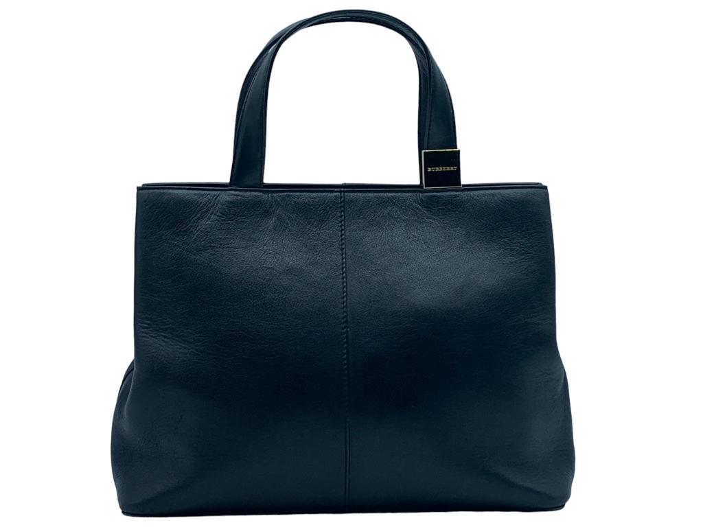 BURBERRYBLACK LEATHER MEDIUM TOTE: BURBERRY MEDIUM TOTE -BLACK CALF LEATHER- D10- ALL BAGS HAVE BEEN AUTHENTICATED. AAW045732*23*11cm