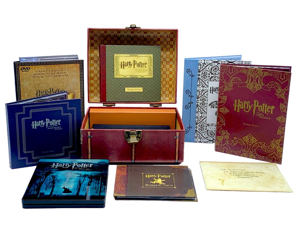 HARY POTTER DELUX DVD COLLECTION & AUDIO BOOKS (1 of 4)