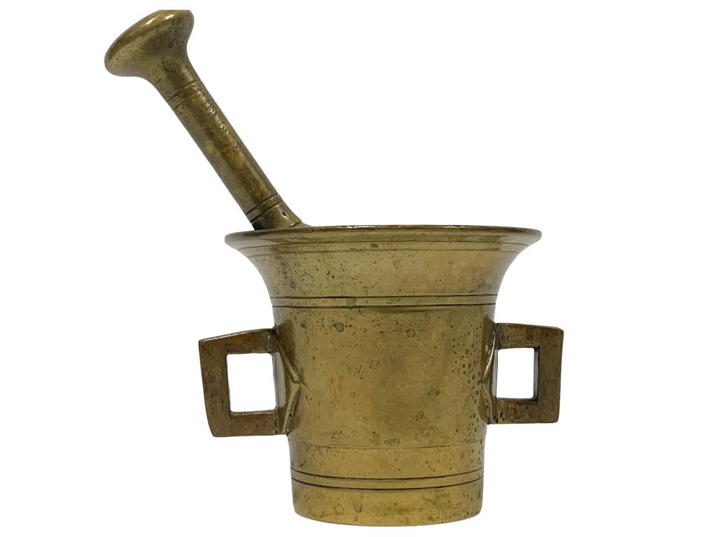 VINTAGE SOLID BRASS MORTAR AND PESTLE SET (1 of 6)