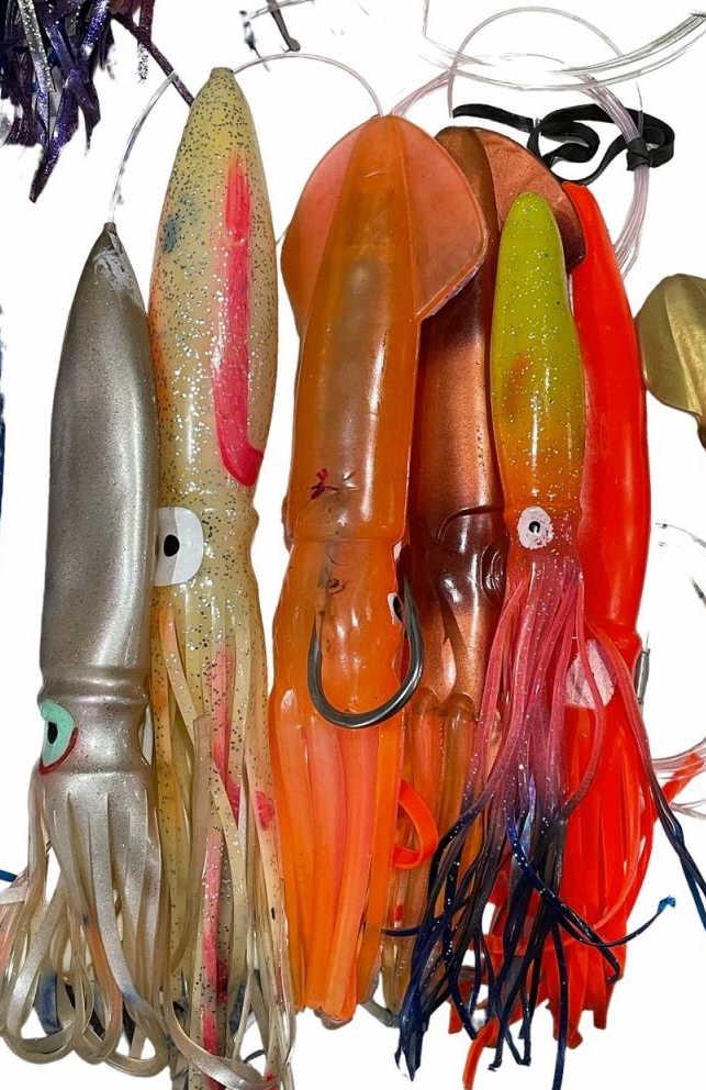 6 ORANGE SQUID SPORT FISHING LURES 14": 6 ORANGE SQUID SPORT FISHING LURES -14" TOTAL APPROX-HEAVY TACKLE FISHING GEAR OFFSHORE SPORTFISHING OFFSHORE GAMEFISHING BLUE WATER FISHING FISHERMAN SALTWATER-PRE OWNED CONDITION-DP12522