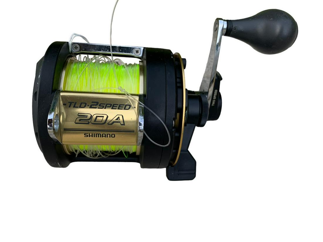 SHIMANO 20A TLD 2 SPEED FISHING DRAG REEL: SHIMANO TLD 2 SPEED FISHING DRAG REEL 20A FOR BIG GAME FISHING | FISHING GEAR OFFSHORE SPORTFISHING OFFSHORE GAMEFISHING BLUE WATER FISHING FISHERMAN -2 OF 2 -GOOD PRE OWNED USED CONDITION-DP12523