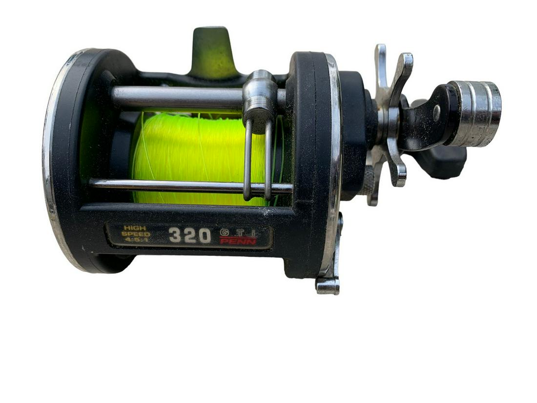PENN GTI 320 FISHING REEL (1 of 5)