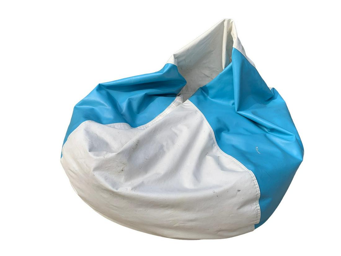 OCEAN TAMER MARINE BEAN BAG CHAIR FOR BOATING 42": OCEAN TAMER MARINE BEAN BAG CHAIR FOR BOATING-42" APPROX-GOOD PRE OWNED CONDITION-DP12523