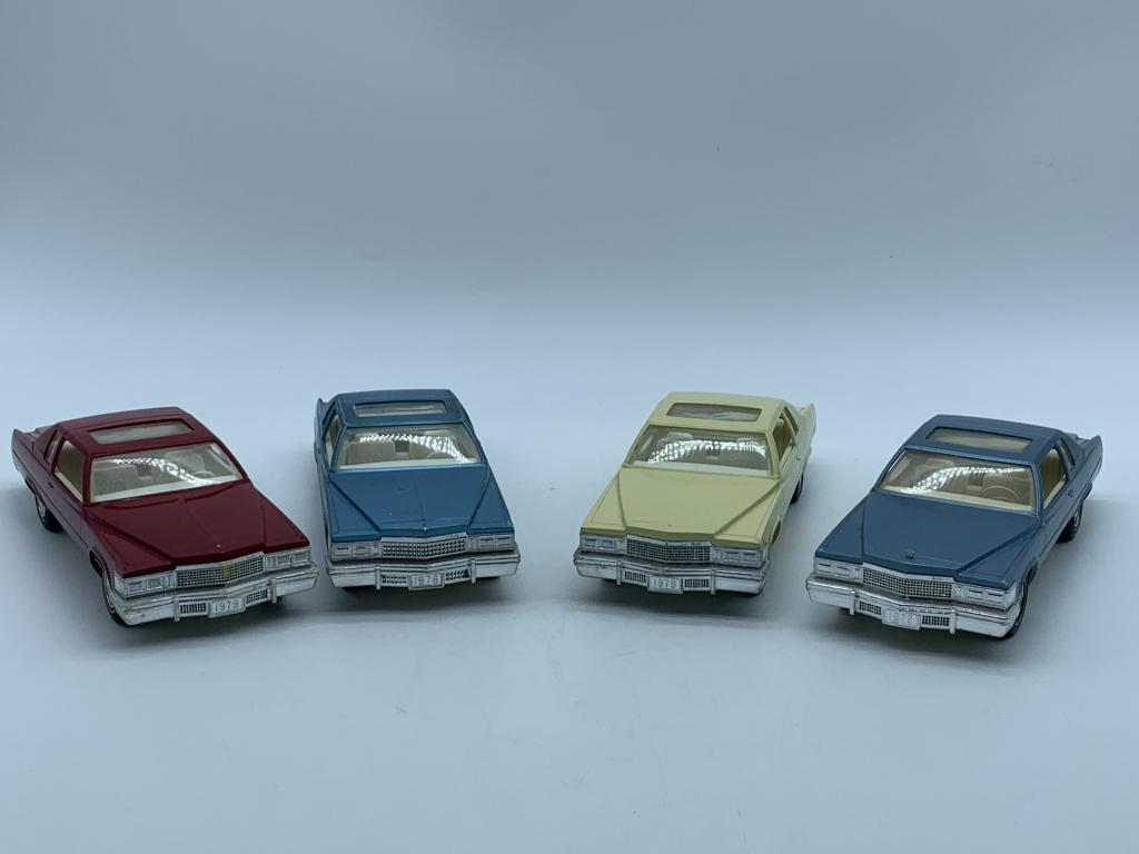 COLLECTION OF VINTAGE MODEL CARS (1 of 4)