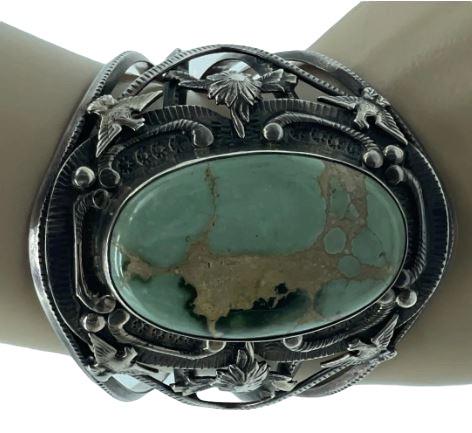 ANTIQUE STERLING SILVER NAVAJO CUFF  BRACELET (1 of 17)