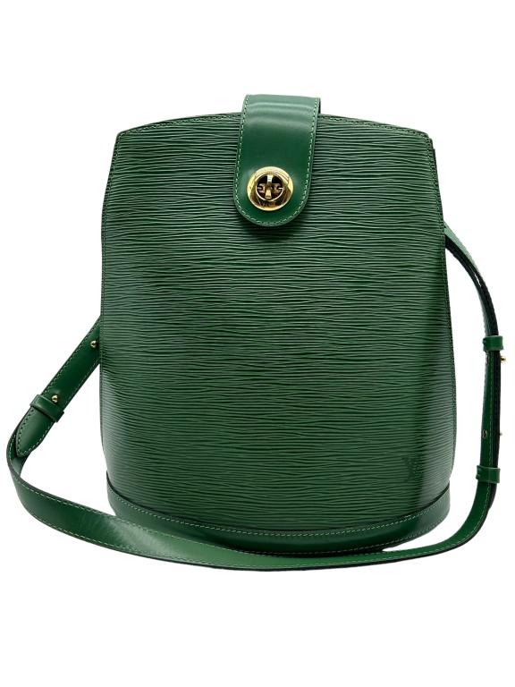 LOUIS VUITTON GREEN EPI CLUNY HANDBAG: LOUIS VUITTON CLUNY GREEN CALF LEATHER -EPI- 26*30*17CM -VI0915 (JANUARY 1995)- ALL BAGS HAVE BEEN AUTHENTICATED BOX 2 AAT5762