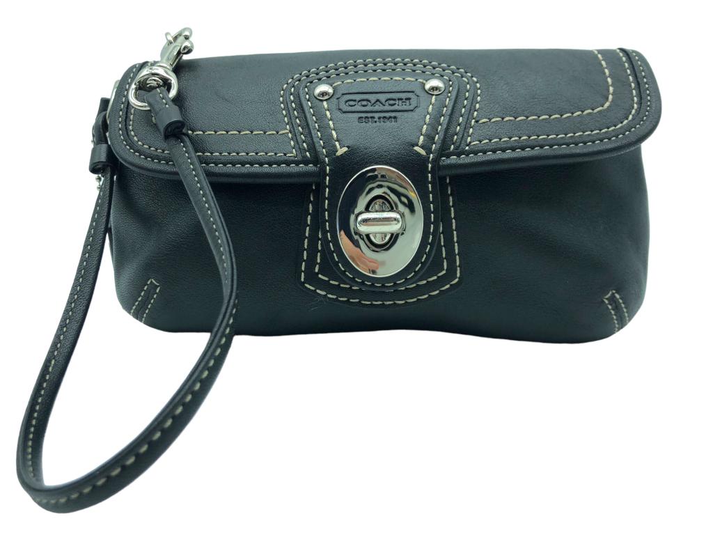 COACH 1941 BLACK LEATHER WRISTLET PURSE (1 of 7)