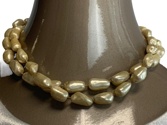KENNETH J. LANE STYLE PEARL NECKLACE 34": -KENNETH J. LANE STYLE PEARL NECKLACE -SIZE: 34"L -JR 02/14