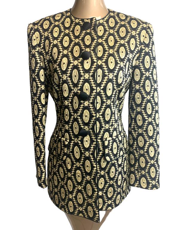 VTG ESCADA QUILTED DRESS JACKET SZ 36: -VTG ESCADA QUILTED DRESS JACKET -VERY GOOD VINTAGE CONDITION SIZE: 36