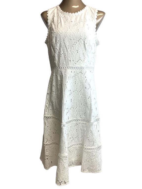 KARL LAGERFELD WHITE EYELET SUN DRESS SZ 10: -KARL LAGERFELD WHITE EYELET SUN DRESS SZ 10 -VERY GOOD PRE OWNED CONDITION -SIZE: 10