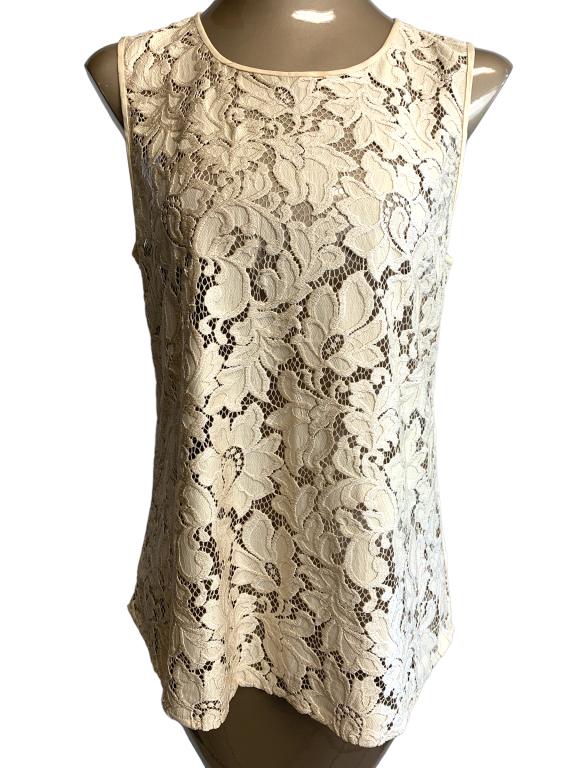DIANE VON FURSTENBERG BEIGE LACE BLOUSE SZ 8: -DIANE VON FURSTENBERG BEIGE LACE BLOUSE-VERY GOOD PRE OWNED CONDITION -SIZE 8
