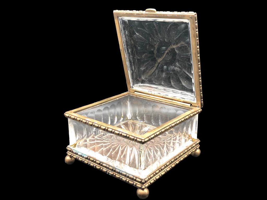 VTG CUT CRYSTAL AND BRONZE JEWELRY BOX: VTG CUT CRYSTAL AND BRONZE JEWELRY BOX