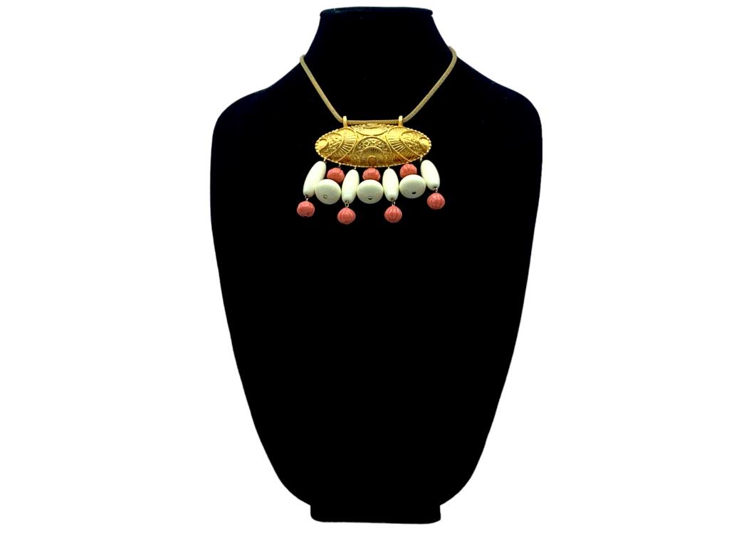 VTG KENNETH J. LANE GOLD NECKLACE: VTG KENNETH J. LANE GOLD NECKLACE -SIZE: 18"LJR SR 02/17