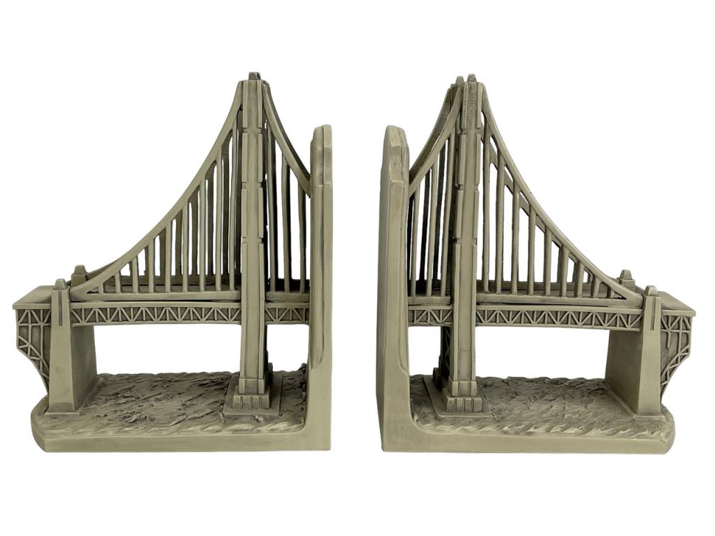 TMS MENAGERIE GOLDEN GATE BRIDGE BOOKENDS 8": TMS MENAGERIE GOLDEN GATE BRIDGE BOOKENDS-8" X 6" X 3" APPROX-COMPOSITE MATERIAL-GOOD PRE OWNED CONDITION-DP21523