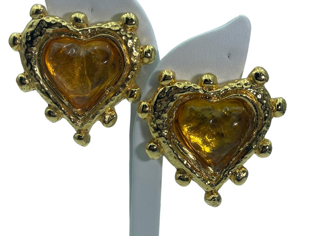 KENNETH J LANE STYLE HEART PENTANT EARRINGS: -KENNETH J LANE STYLE HEART PENTANT EARRINGS -SIZE: 2"-JR SR 02/17