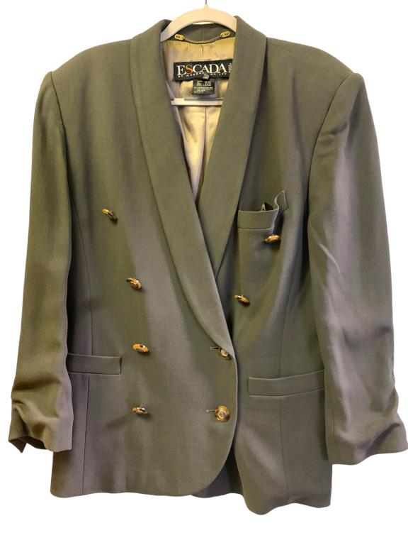 VTG ESCADA WOOL BLAZER SIZE 42 (1 of 3)
