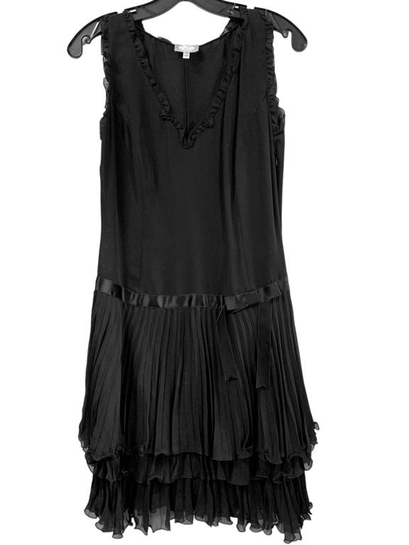 VTG BLUMARINE ITALIAN BLACK SILK DRESS SZ 10: -VTG BLUMARINE ITALIAN BLACK SILK DRESS -SIZE: 10-JR 02/22