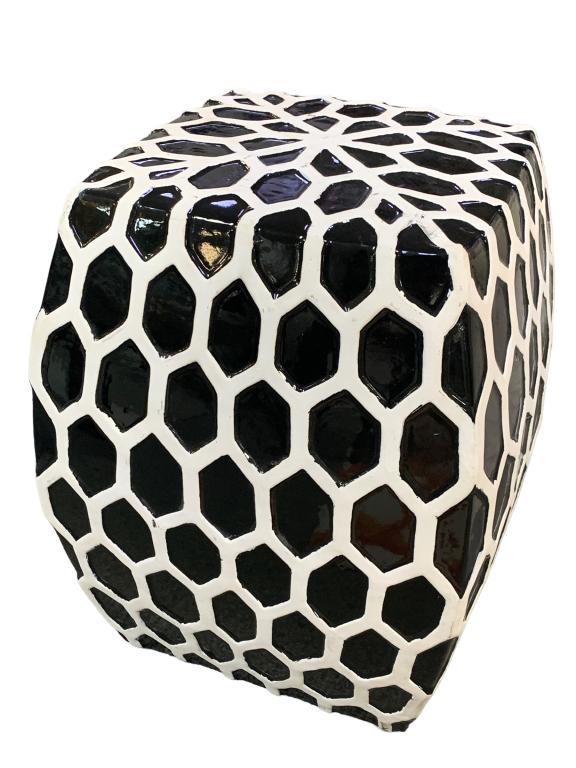 BLACK & WHITE HEXAGON PATTERN GARDEN STOOL 18": BLACK & WHITE HEXAGON PATTERN GARDEN STOOL-SIZE: 18" X 14.5" X 14.5JR SR 03/03