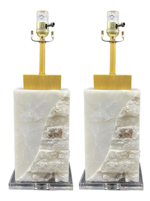 ALABASTER STYLE BRASS & LUCITE TABLE LAMPS, PAIR (1 of 13)
