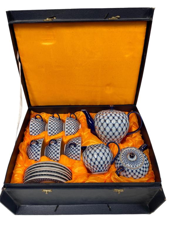 17PC ST. PETERSBURG COBALT PORCELAIN TEA SET W BOX Mar 13, 2023 DejaVu Estate Sales