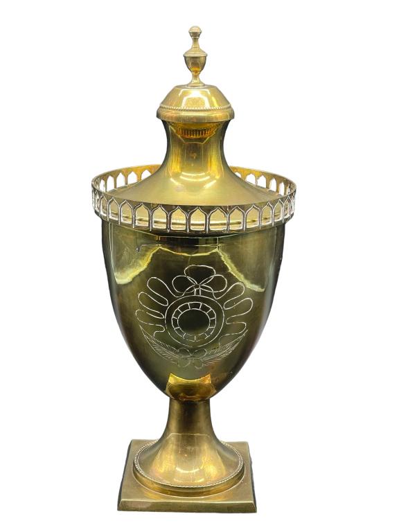 VINTAGE MID CENTURY DECORATIVE CRAFTS BRASS URN (1 of 6)