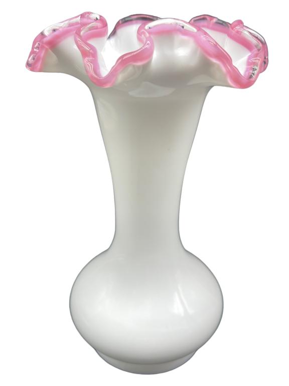 VTG FENTON GLASS RUFFLED EDGE WHITE VASE 8" (1 of 1)