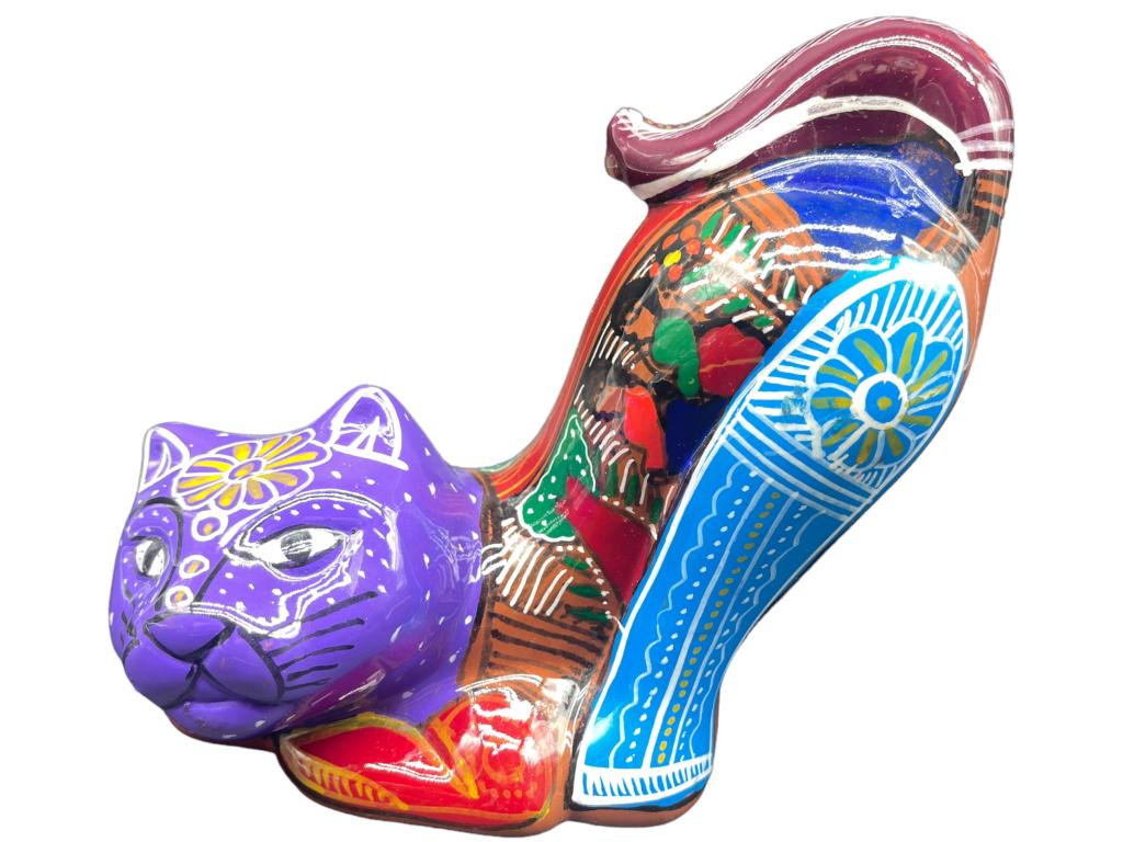 ADORABLE HAND PAINTED CAT FIGURINE (1 of 5)