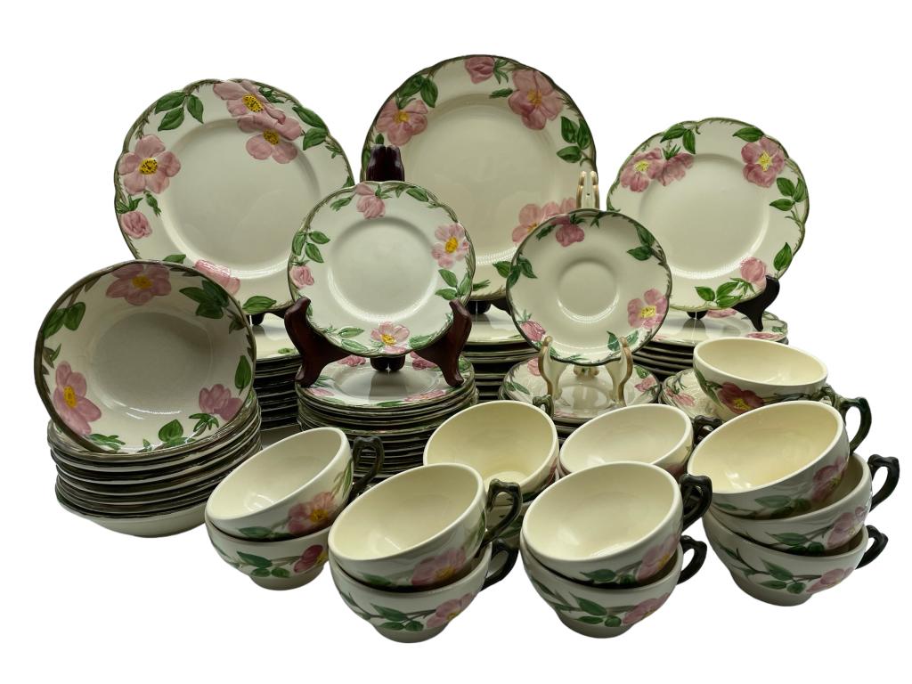 LARGE SET VTG FRANCISCAN ROSE DINNERWARE Mar 13, 2023 DejaVu Estate