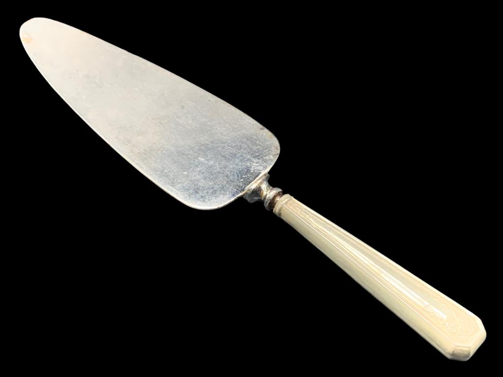 VTG STERLING SILVER CAKE KNIFE 9.5" (1 of 5)