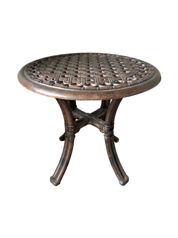 PRESTIGE OUTDOOR ALUMINUM SIDE TABLE 21" (1 of 4)