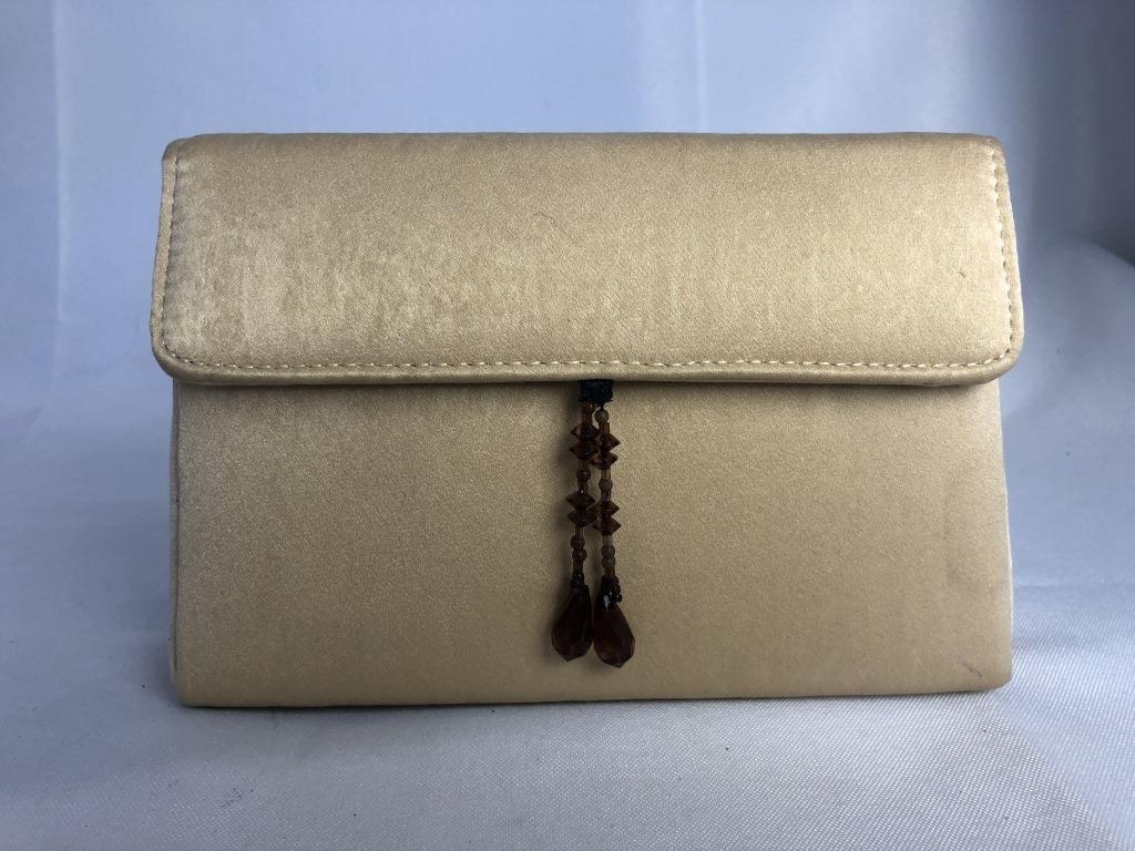 VINTAGE SUSAN GAIL CLUTCH PURSE / SHOULDER BAG Mar 27, 2023 DejaVu