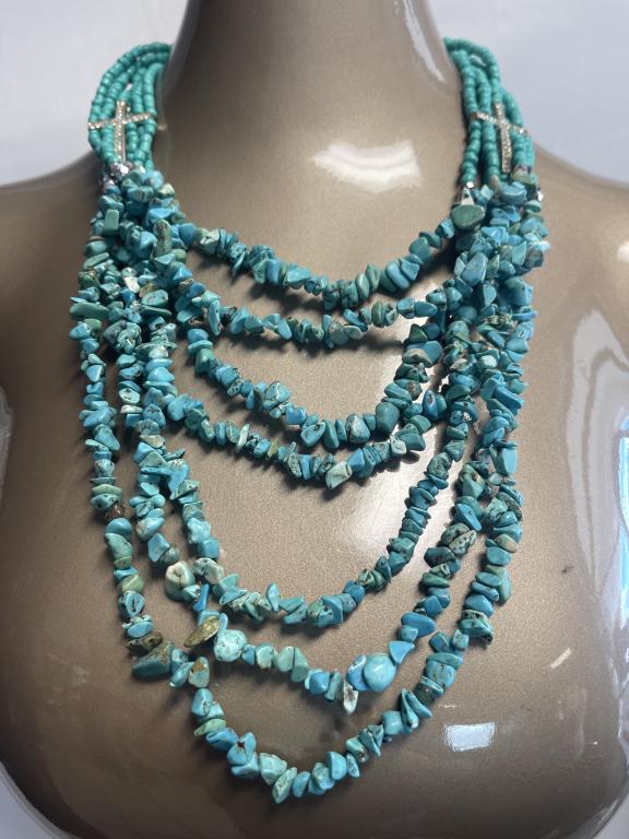 VINTAGE MULTI STRAND TURQUOISE  NECKLACE (1 of 2)