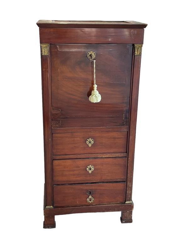 ANTIQUE SECRETAIRE W FLAP FOLD DOWN DESK 49.5": ANTIQUE SECRETAIRE W FLAP FOLD DOWN DESK DESK-49.5" X 22.5" X 13" APPROX-PRE OWNED CONDITION, NEEDS STONE TOP , WEAR TO BOTTOM LOCK, WEAR THROUGHT, COMES WITH KEY-DP32323
