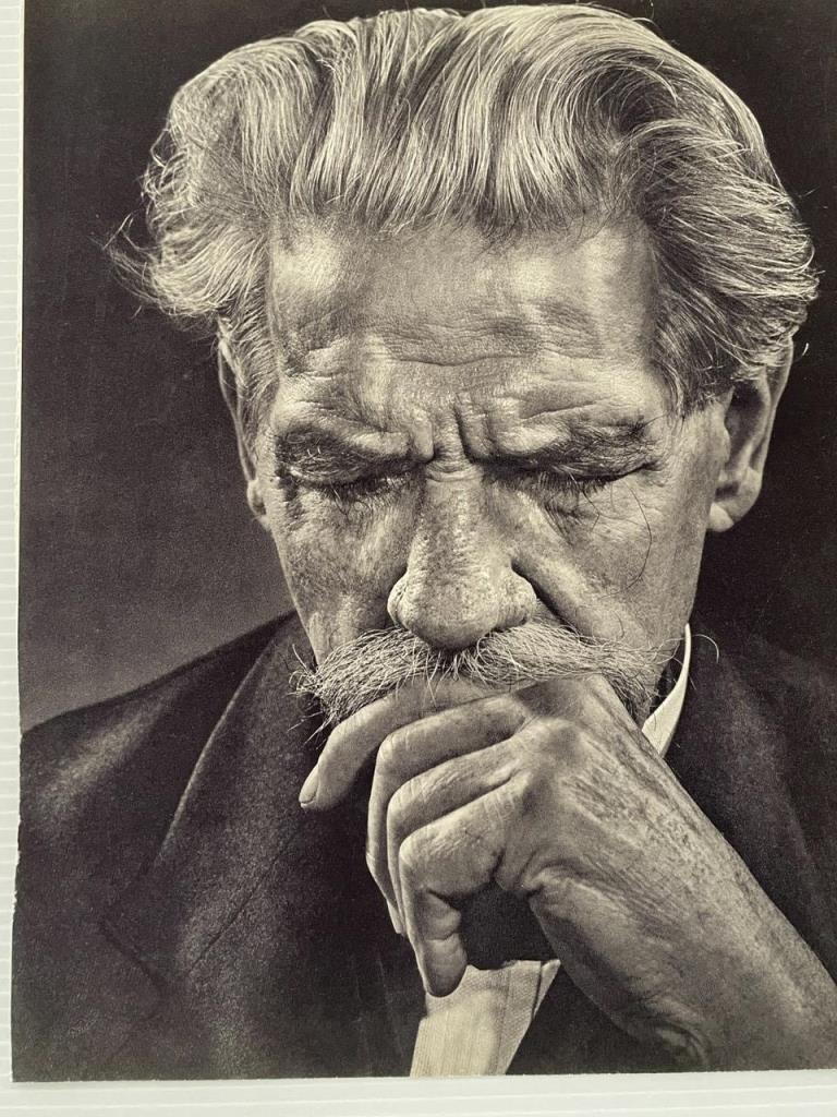YOUSUF KARSH ALBERT SCHWEITZER GRAVURE PRINT 12" (1 of 2)
