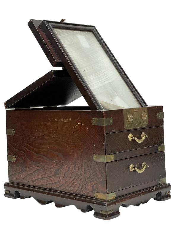 ANTIQUE CHINESE WOOD MAKE UP JEWEL BOX WITH MIRROR: ANTIQUE CHINESE WOOD MAKE UP JEWEL BOX WITH MIRROR-9" X 8" X 13" APPROX-PRE OWNED CONDITION-DP33023