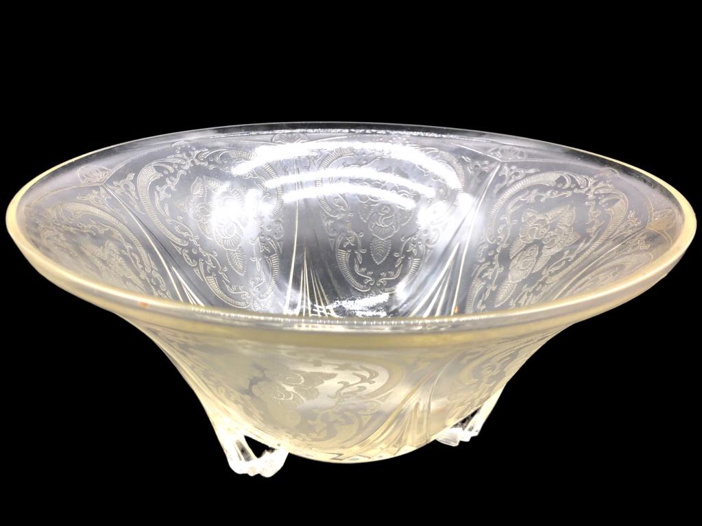 VTG HAZEL ATLAS ROYAL LACE GLASS BOWL: VTG HAZEL ATLAS ROYAL LACE GLASS BOWL- 10" BOWL