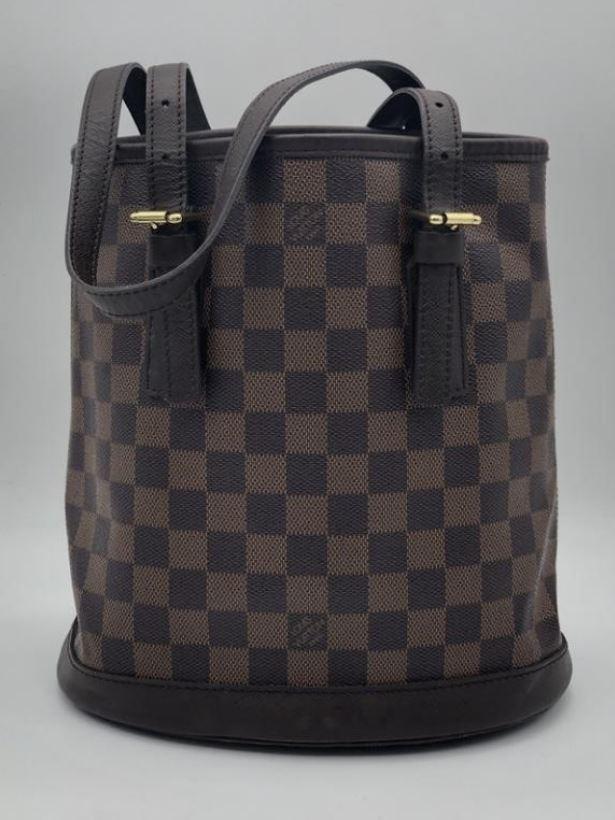 LOUIS VUITTON DAMIER EBENE MARAIS BUCKET BAG: Louis Vuitton Marais Bucket Bag- Brown Coated Canvas- Damier Ebene Pattern- Brown Leather Straps- Golden Brass- 23*24,5*15cm- SP0090 (Sep 2000)ALL BAGS HAVE BEEN AUTHENTICATED - AAT1504