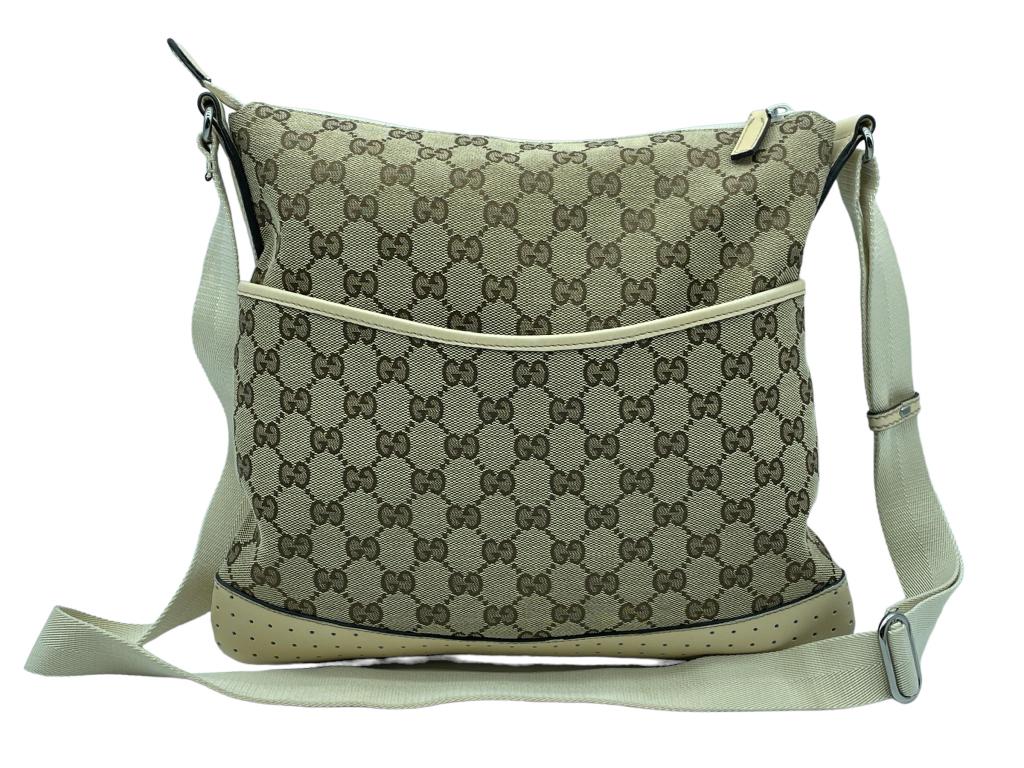 GUCCI MEDIUM MESSENGER TOTE (1 of 5)